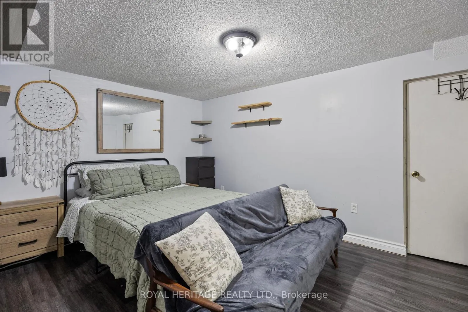 1471 CONNERY CRESCENT