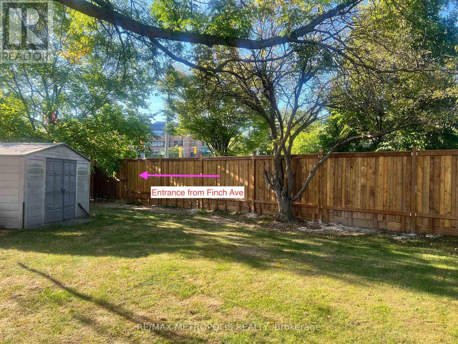 48 KNOCKBOLT CRESCENT