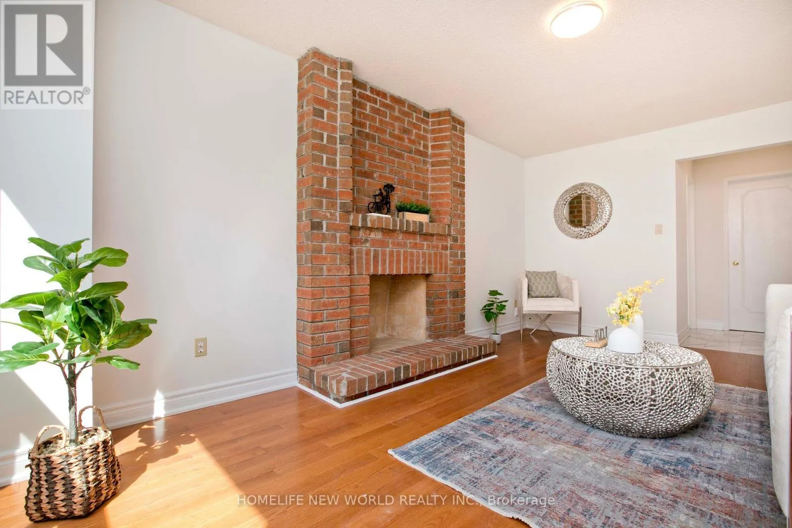 53 SANWOOD BOULEVARD