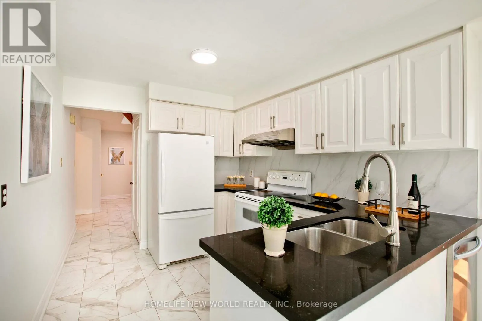 53 SANWOOD BOULEVARD