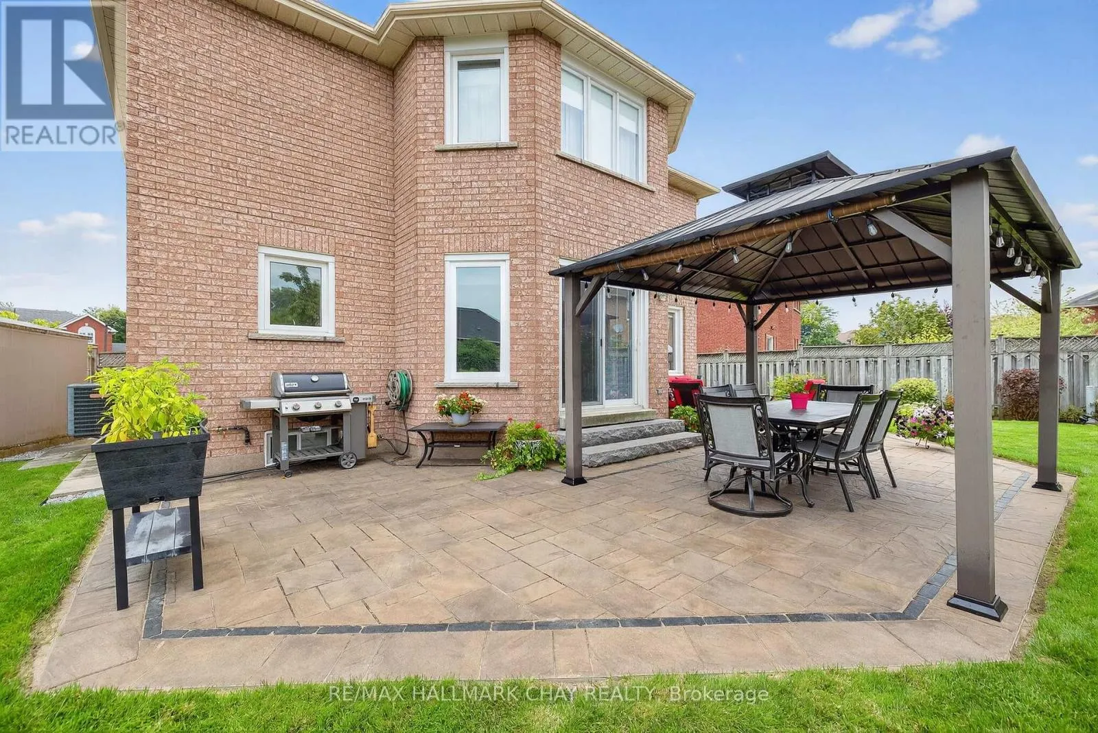 114 SWEETBRIAR COURT