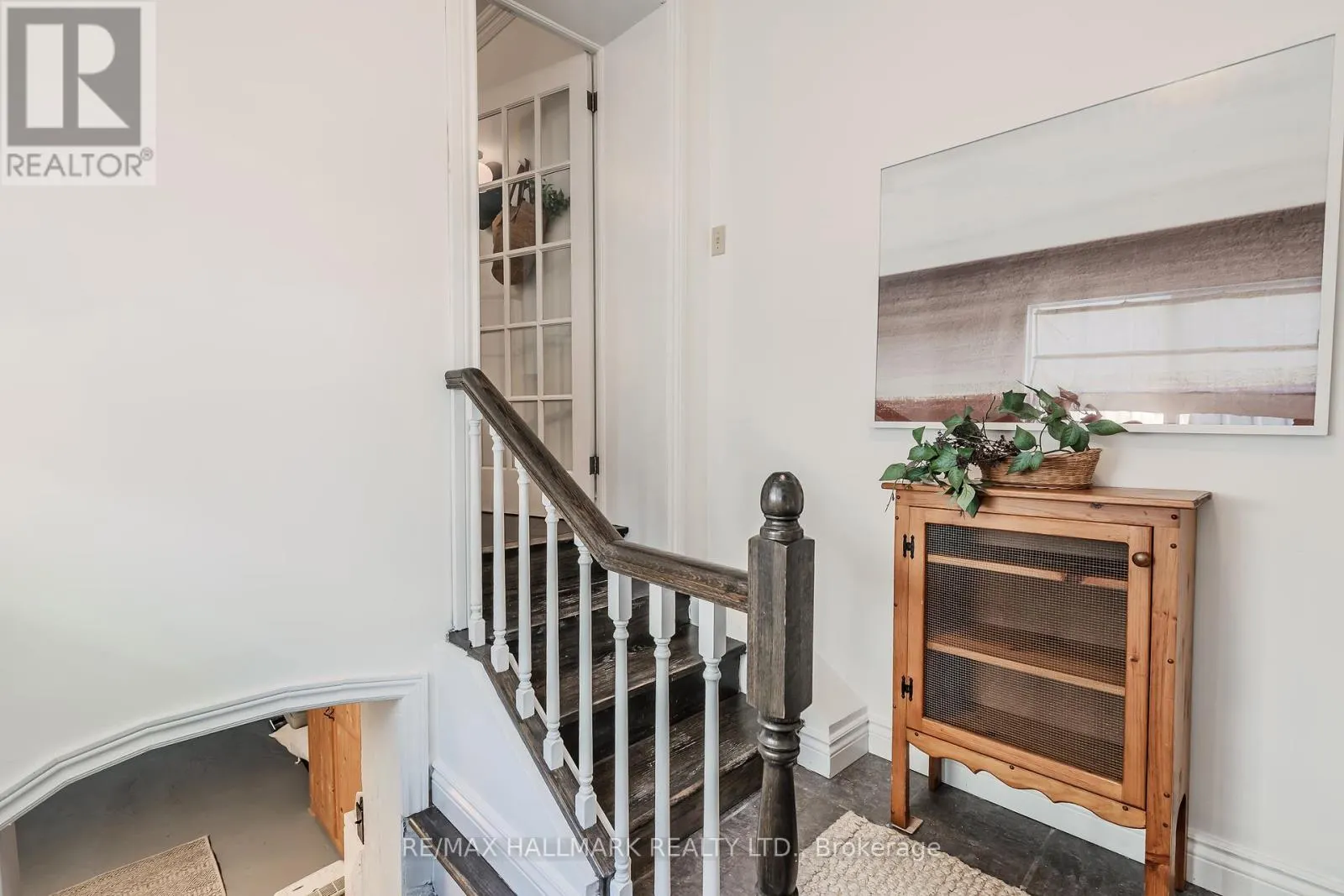 152 HASTINGS AVENUE
