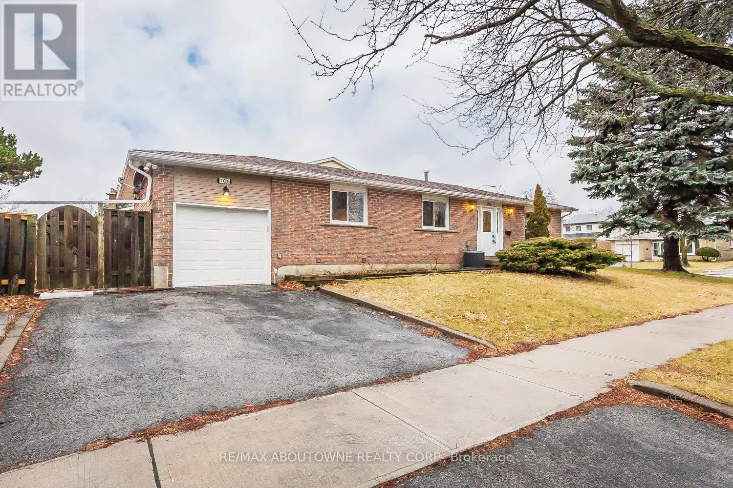106 PONDTAIL DRIVE
