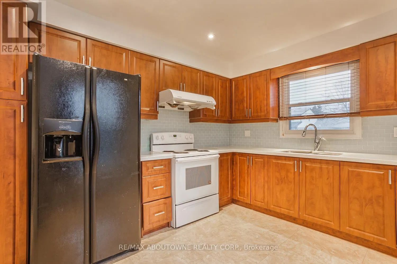 106 PONDTAIL DRIVE