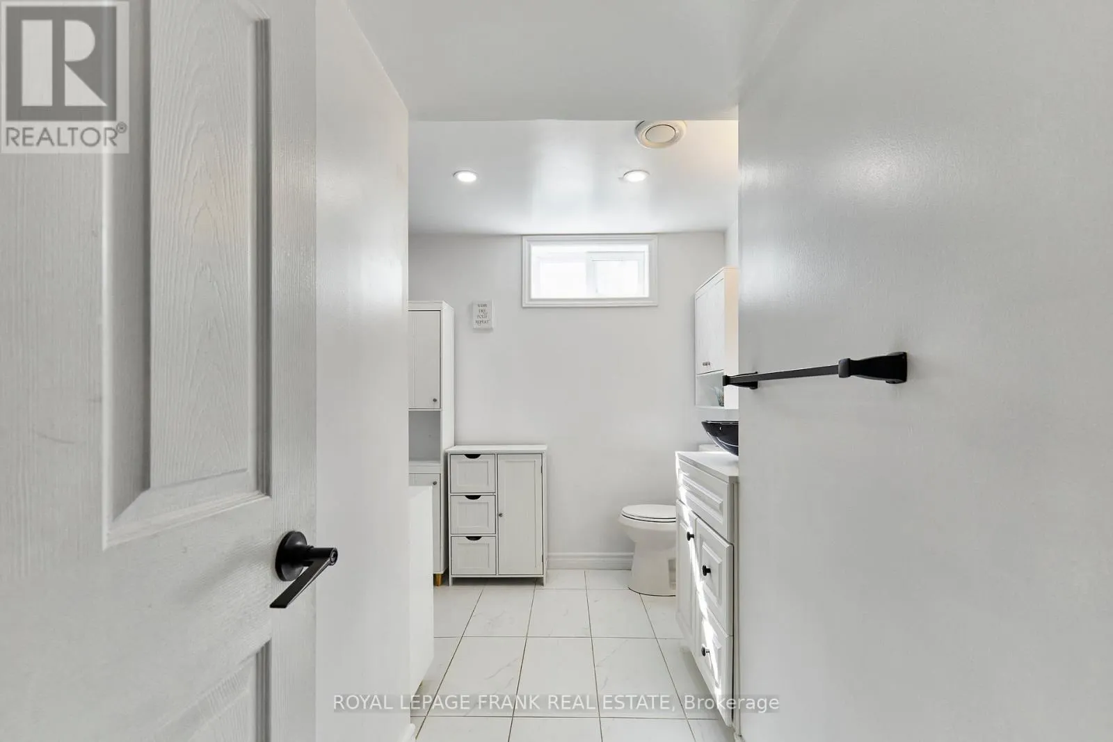 733 CLIFTON DRIVE