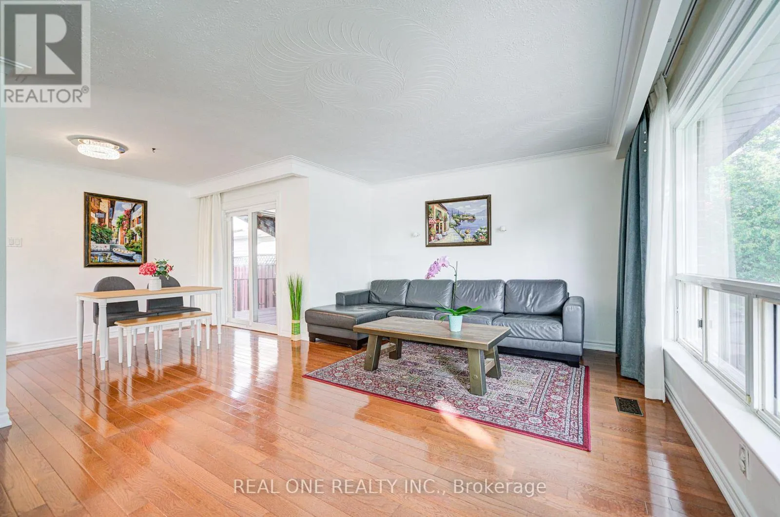 122 MARILAKE DRIVE