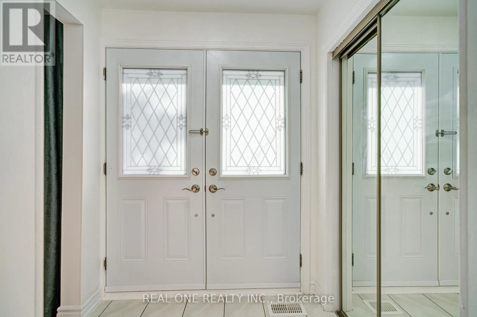 122 MARILAKE DRIVE
