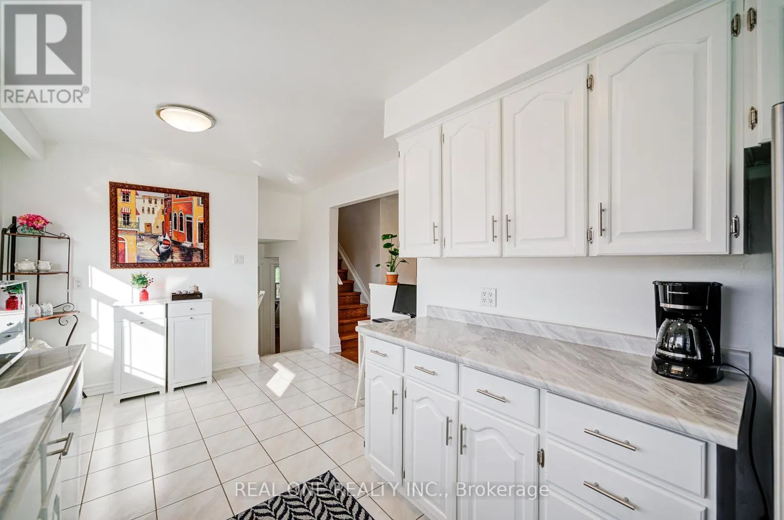 122 MARILAKE DRIVE