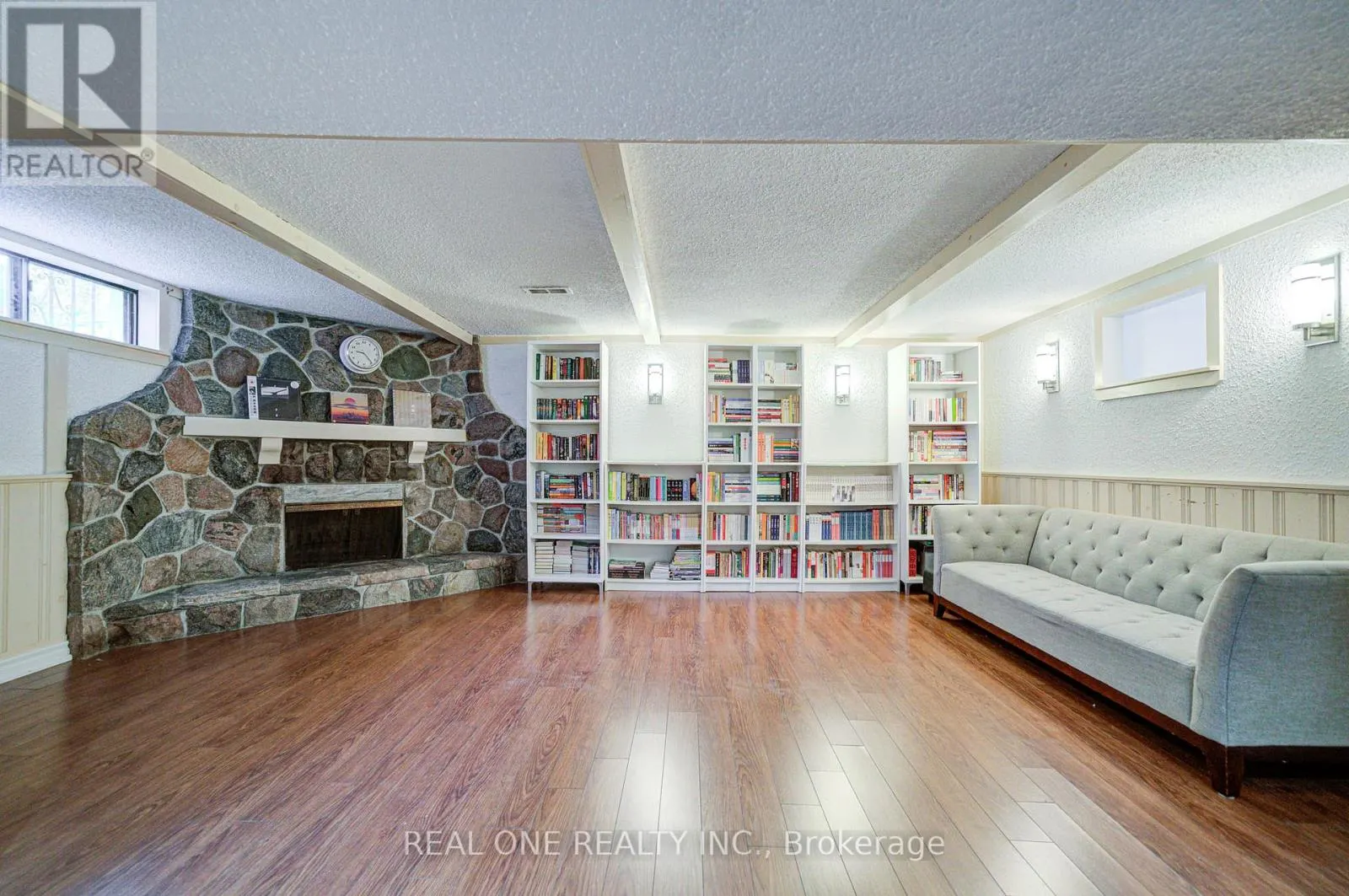 122 MARILAKE DRIVE