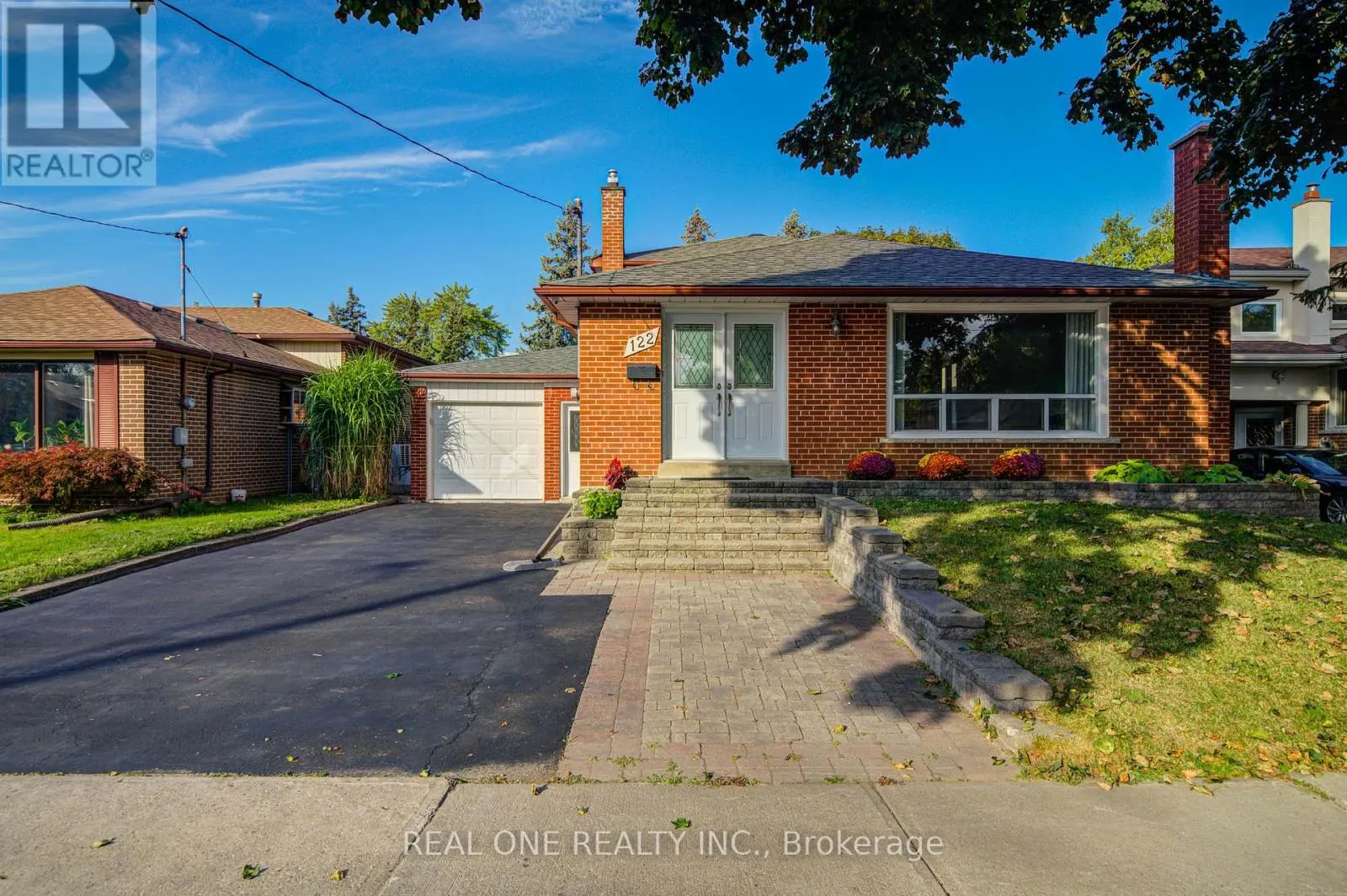 122 MARILAKE DRIVE