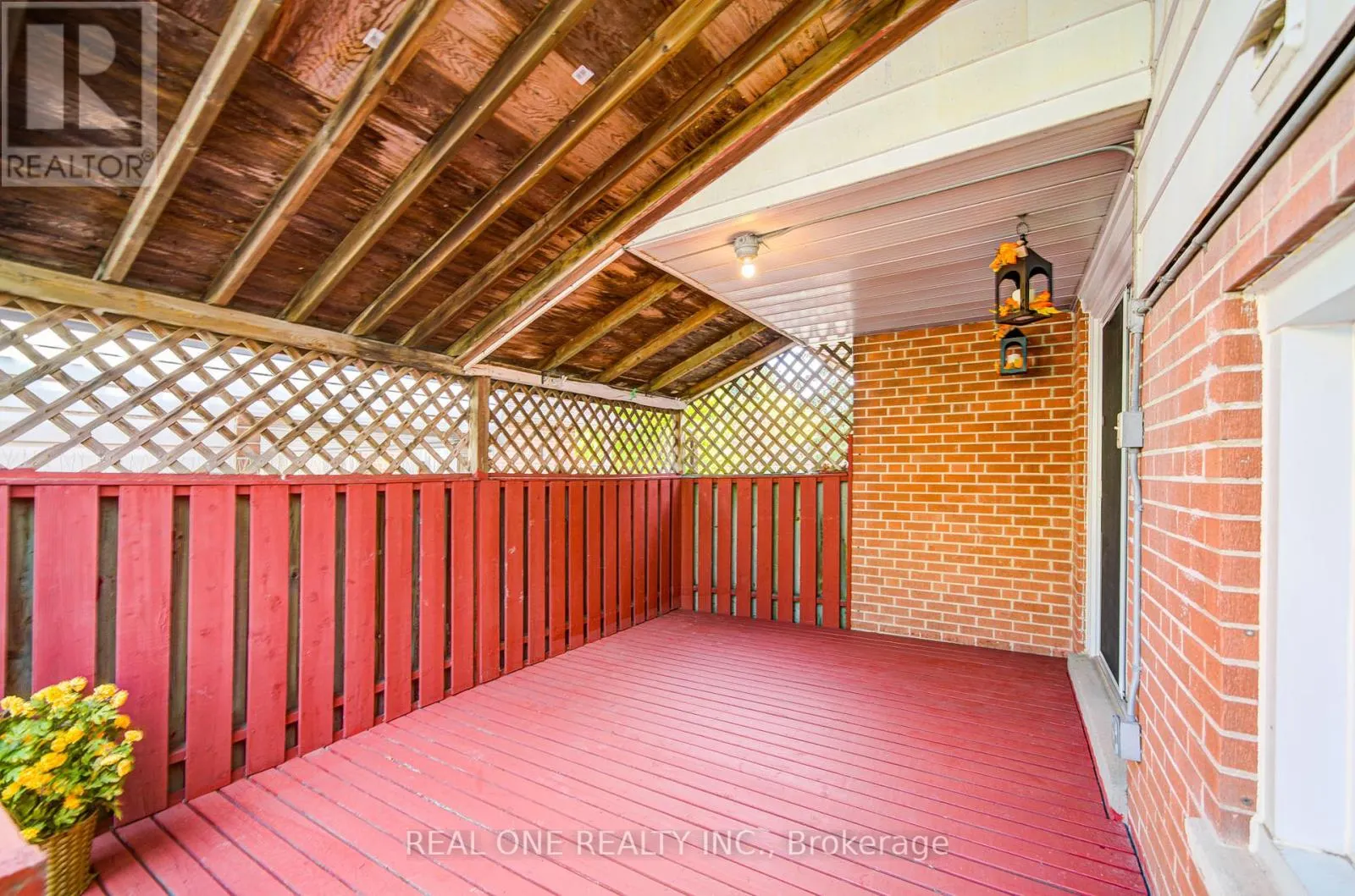 122 MARILAKE DRIVE