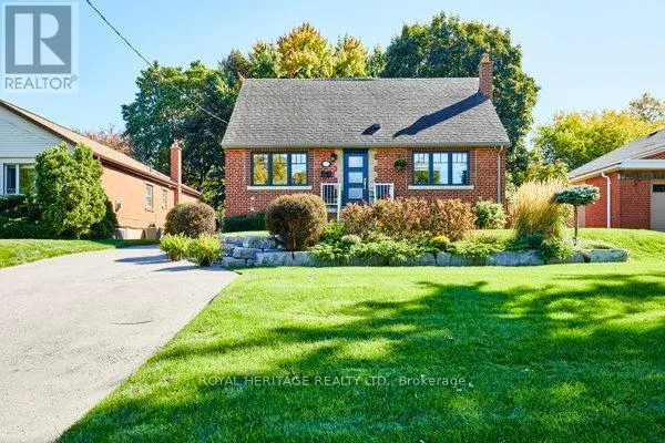 35 GLEN MUIR DRIVE