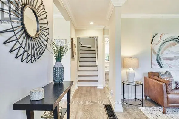 35 GLEN MUIR DRIVE