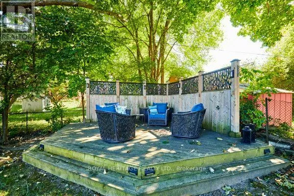 35 GLEN MUIR DRIVE