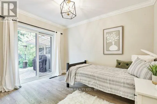 35 GLEN MUIR DRIVE