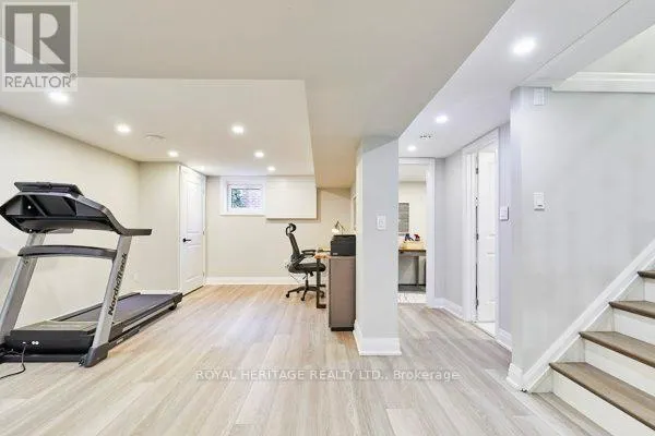 35 GLEN MUIR DRIVE