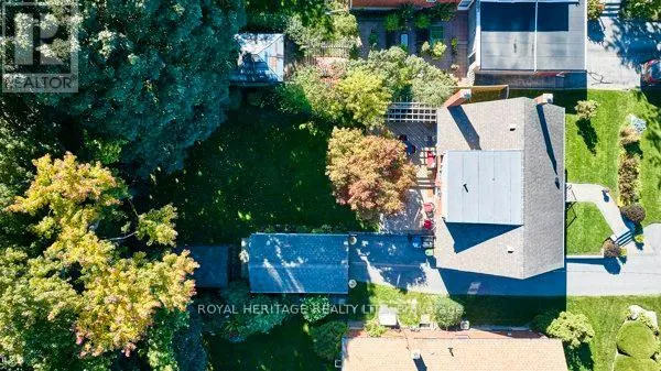 35 GLEN MUIR DRIVE