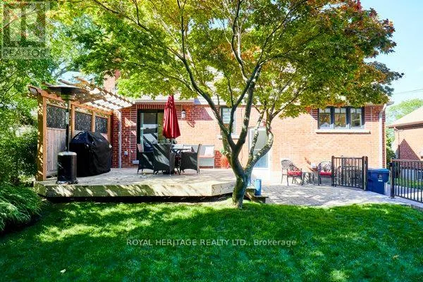 35 GLEN MUIR DRIVE