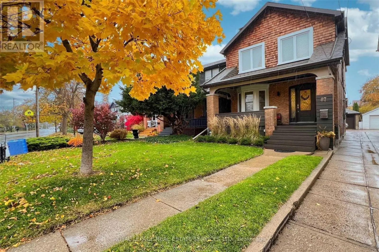 LOWER - 87 DAWES ROAD