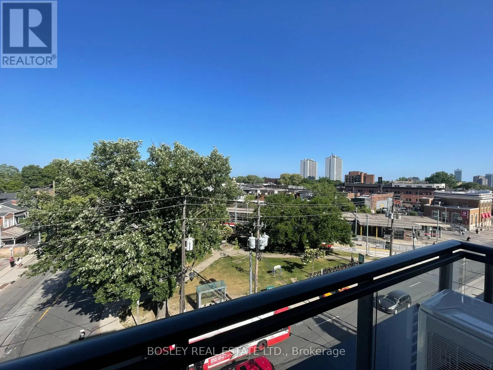 504 - 800 BROADVIEW AVENUE
