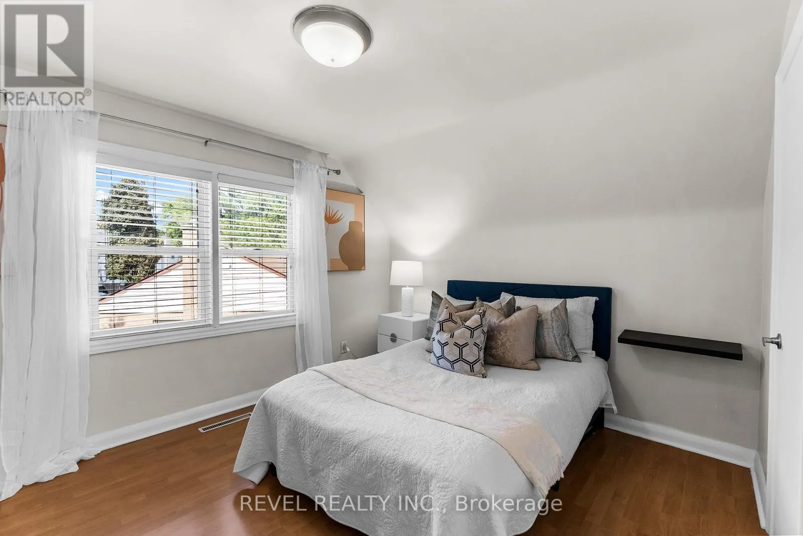 3 GLENWOOD TERRACE