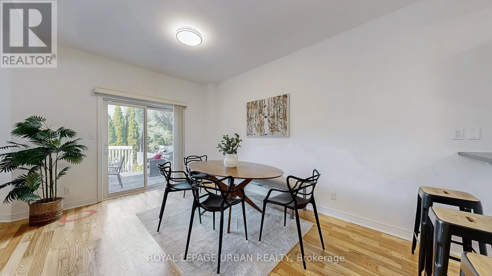 96 COALPORT DRIVE