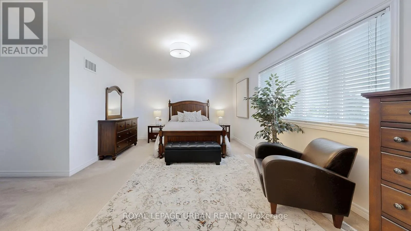 96 COALPORT DRIVE