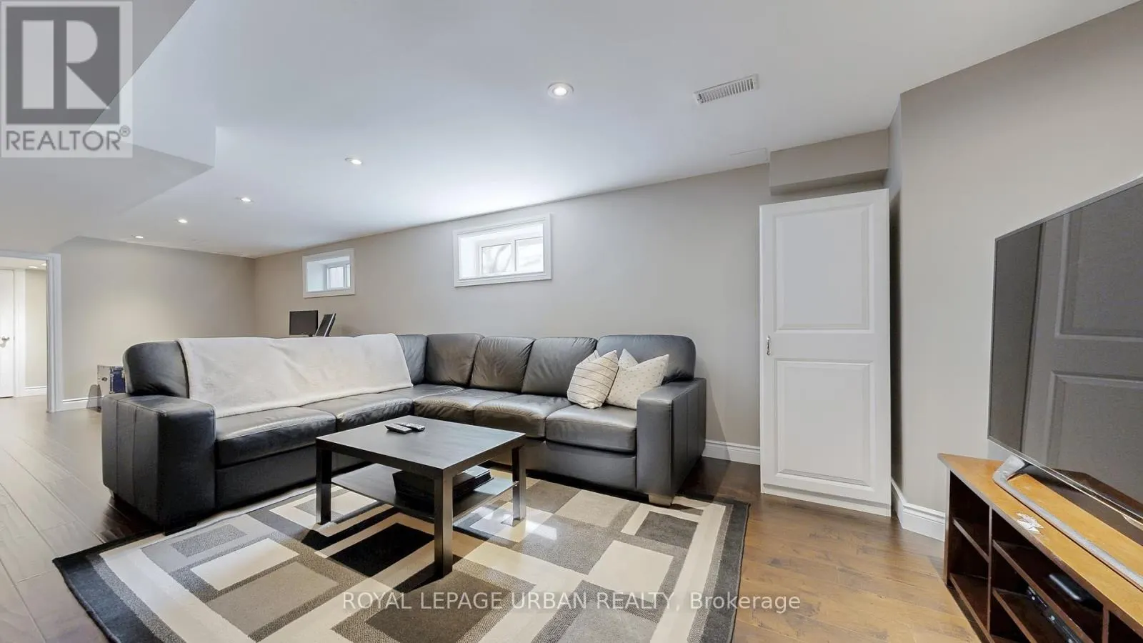 96 COALPORT DRIVE