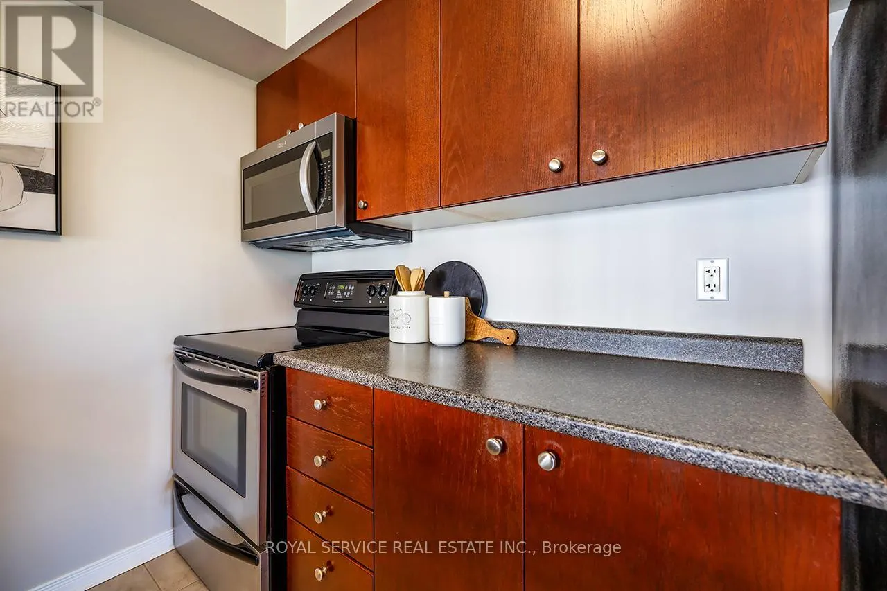 312 - 75 SHIPWAY AVENUE, #312