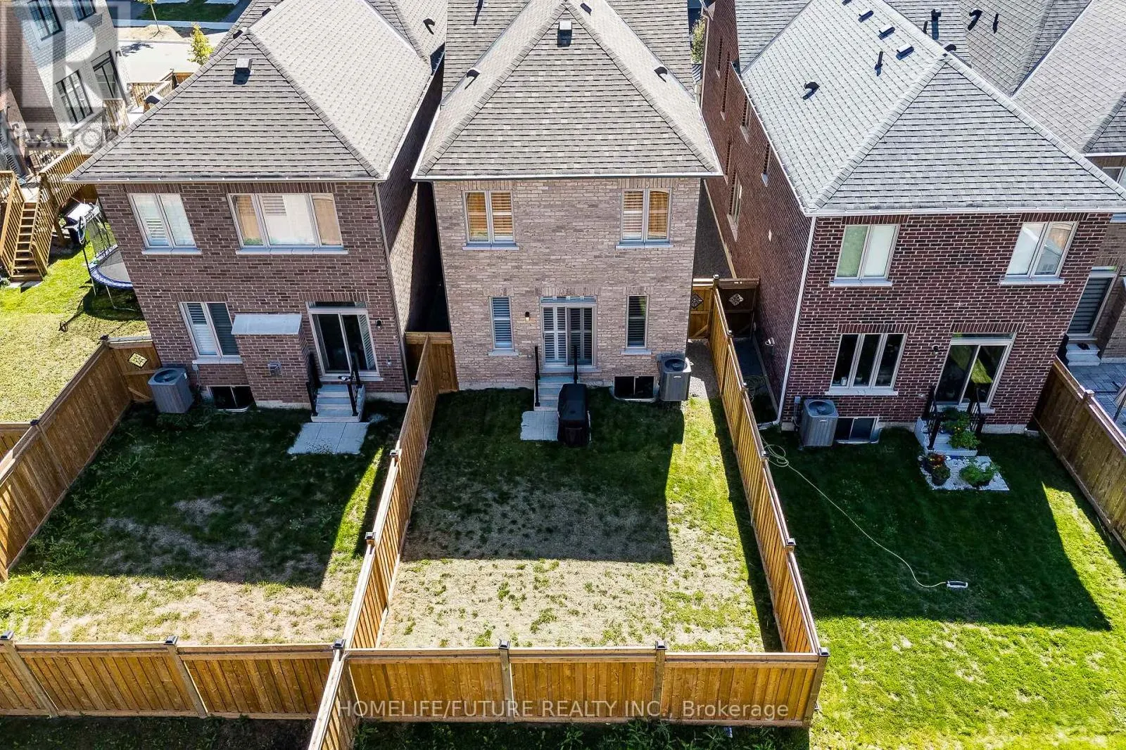 32 GILLIVARY DRIVE