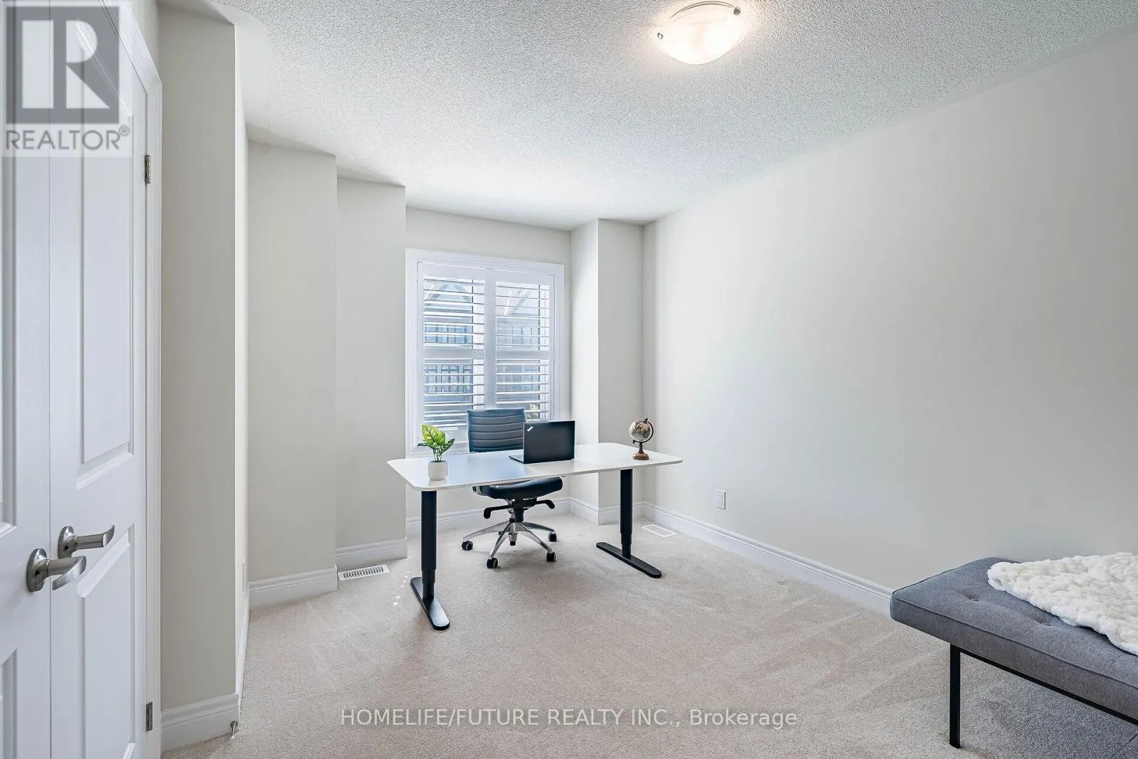 32 GILLIVARY DRIVE