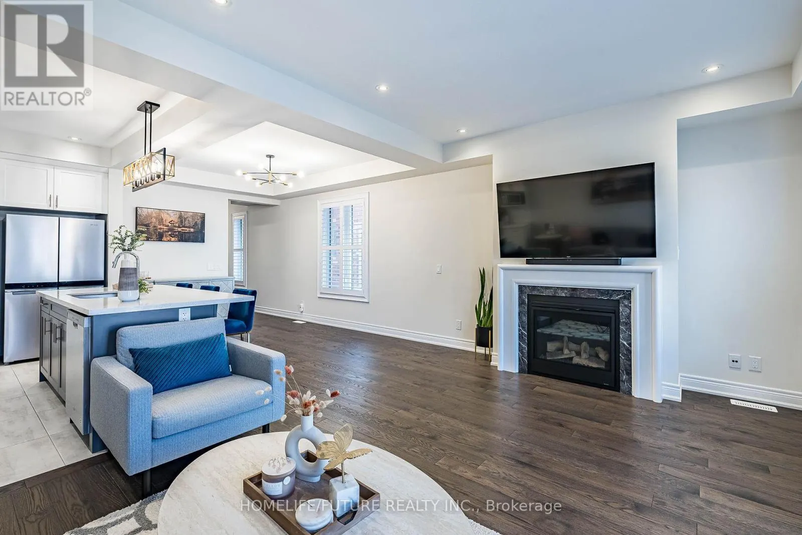 32 GILLIVARY DRIVE