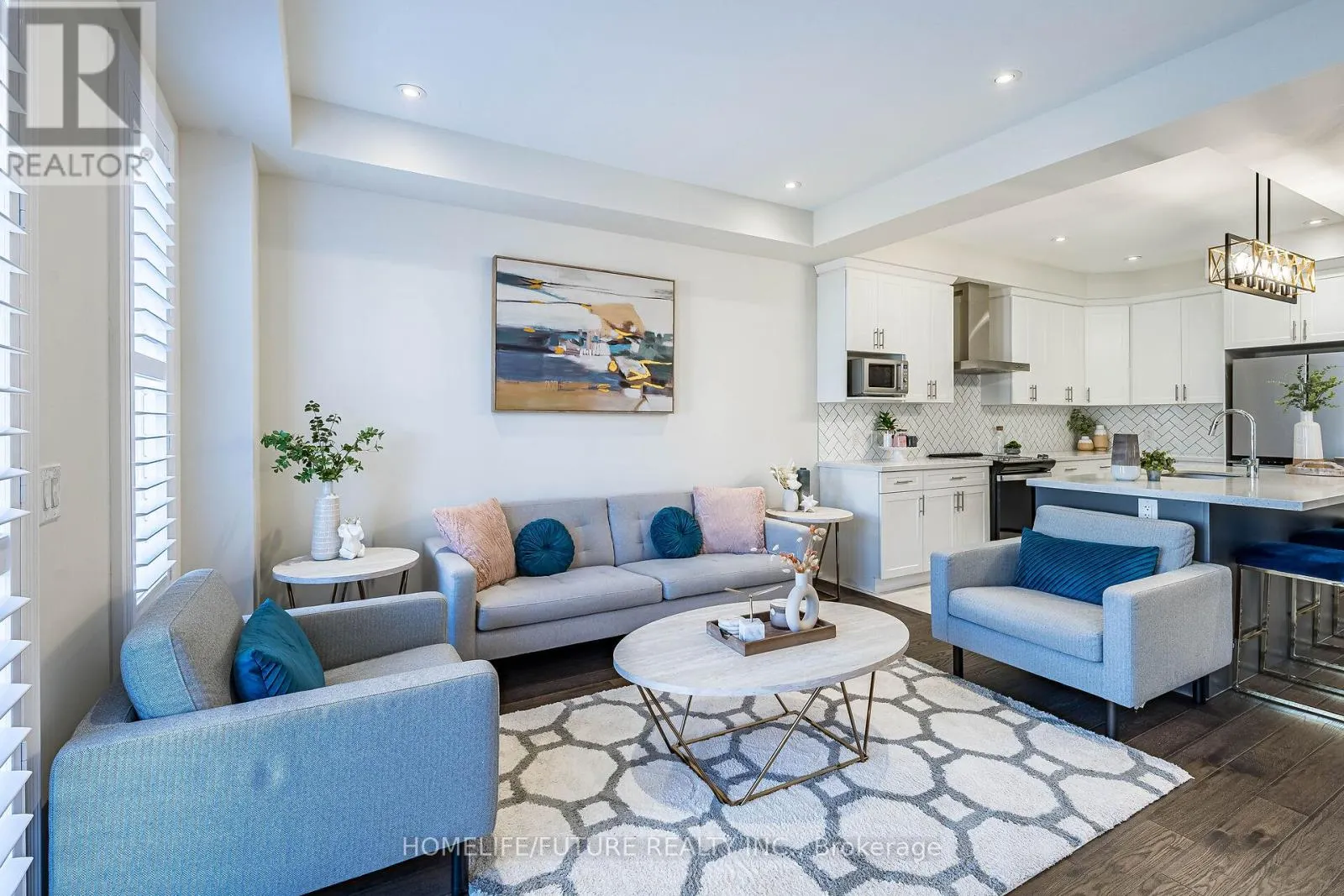 32 GILLIVARY DRIVE