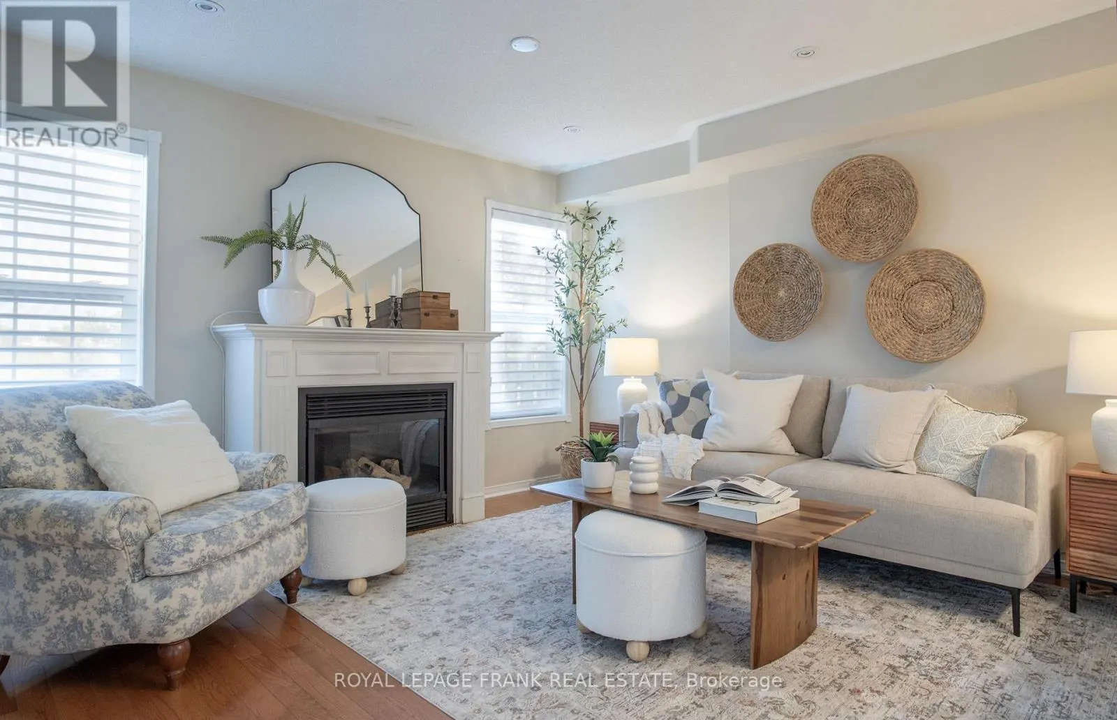 33 BEXLEY CRESCENT E