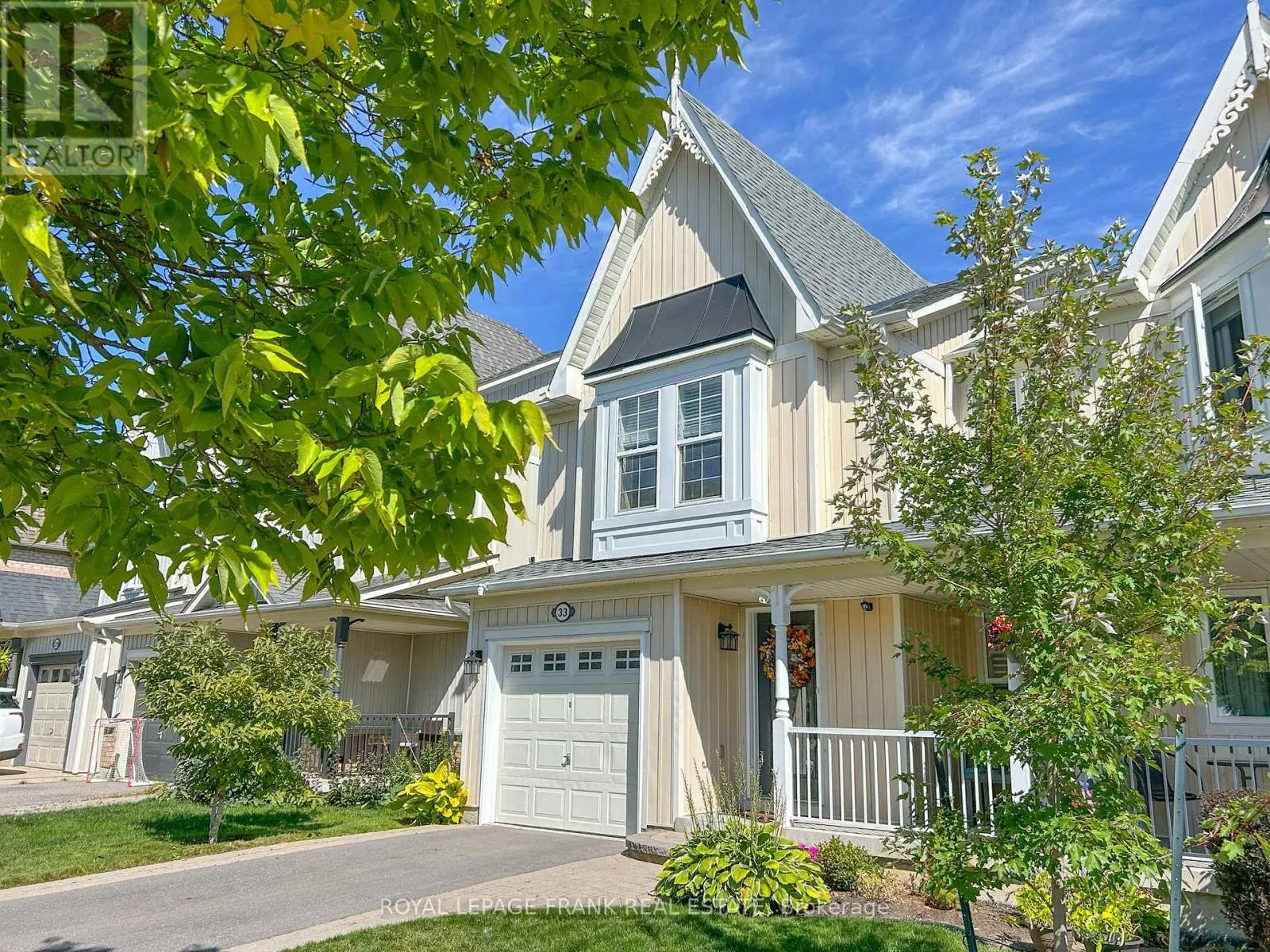 33 BEXLEY CRESCENT E