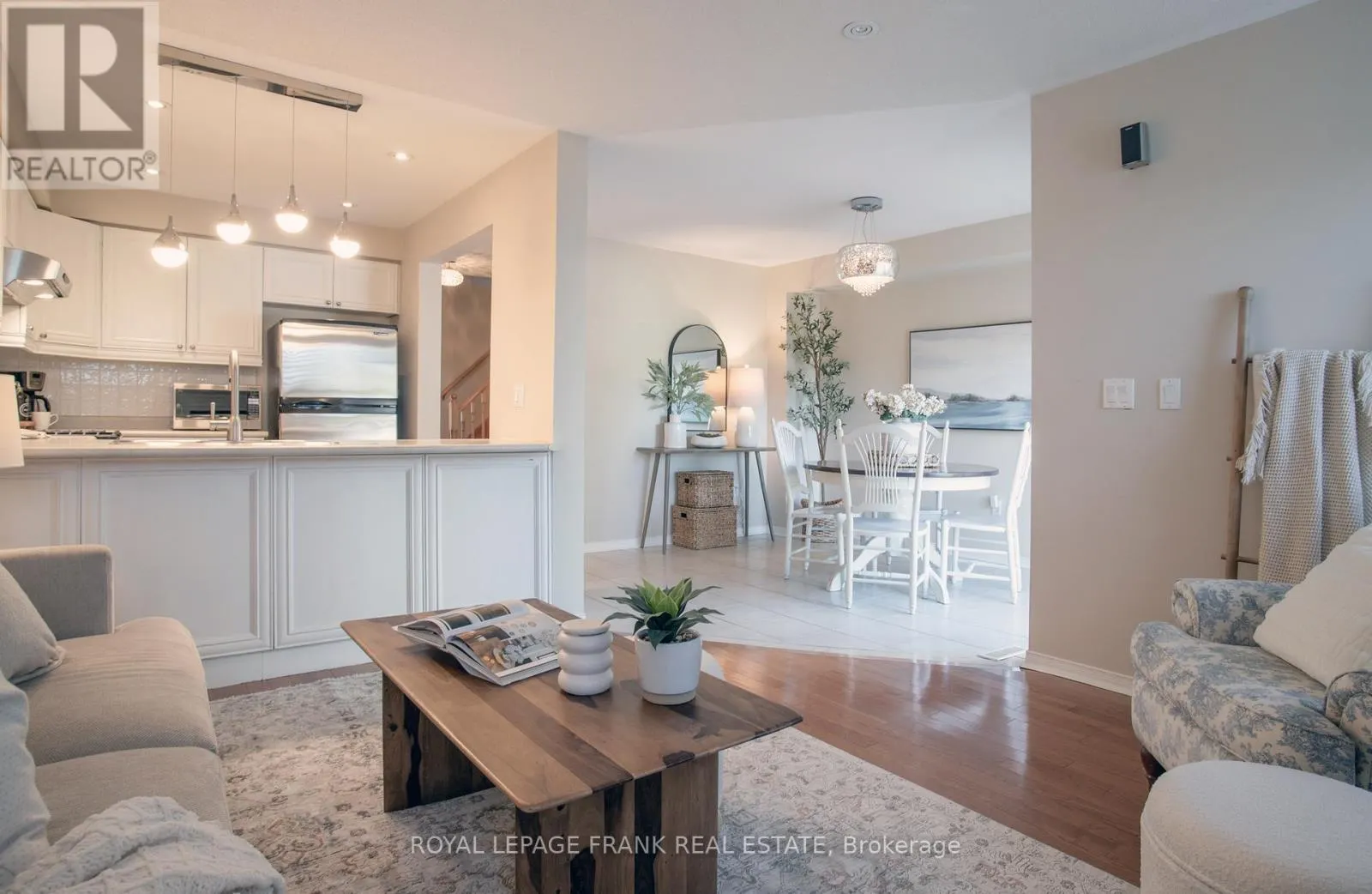 33 BEXLEY CRESCENT E