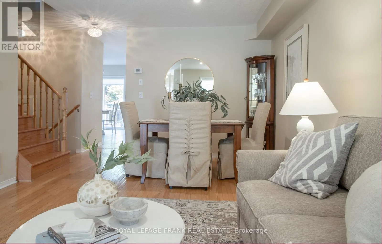 33 BEXLEY CRESCENT E