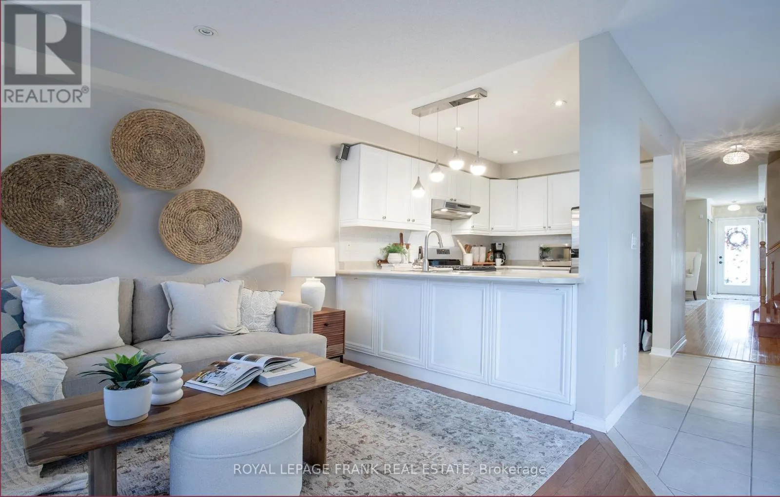 33 BEXLEY CRESCENT E