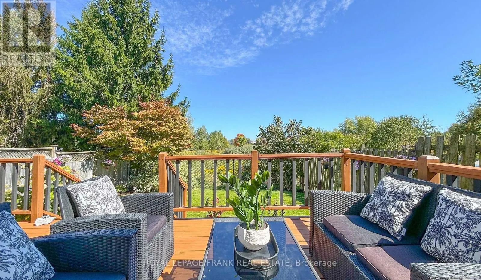 33 BEXLEY CRESCENT E