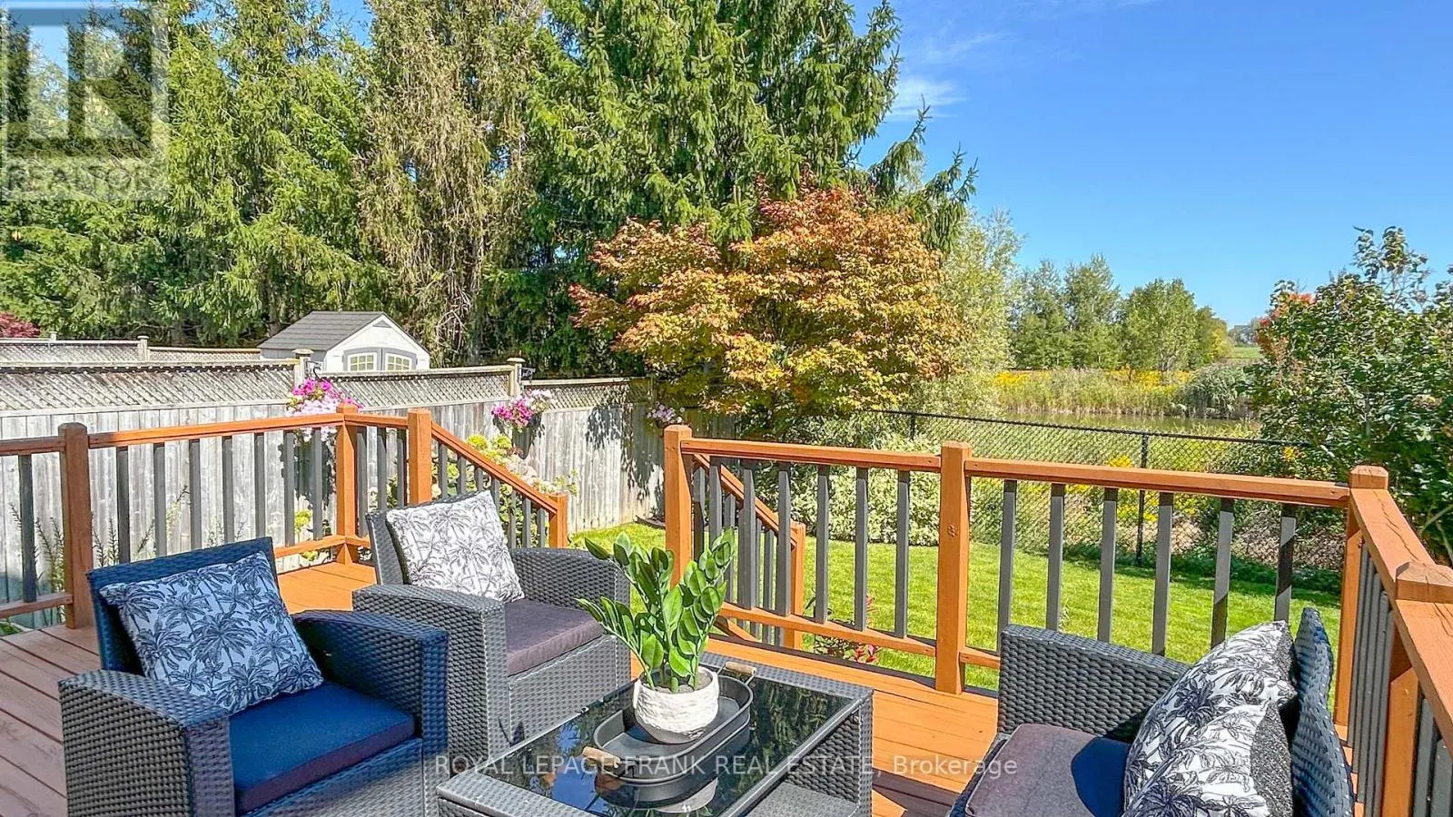 33 BEXLEY CRESCENT E