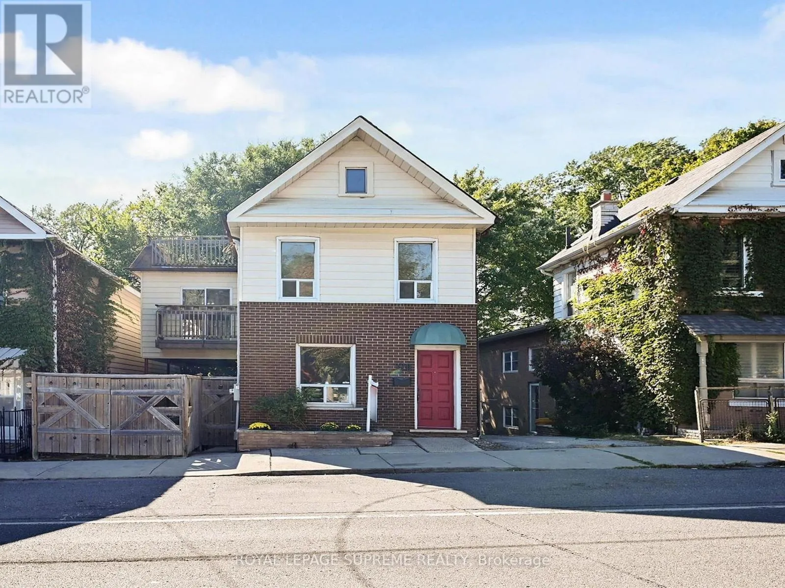 370 JONES AVENUE