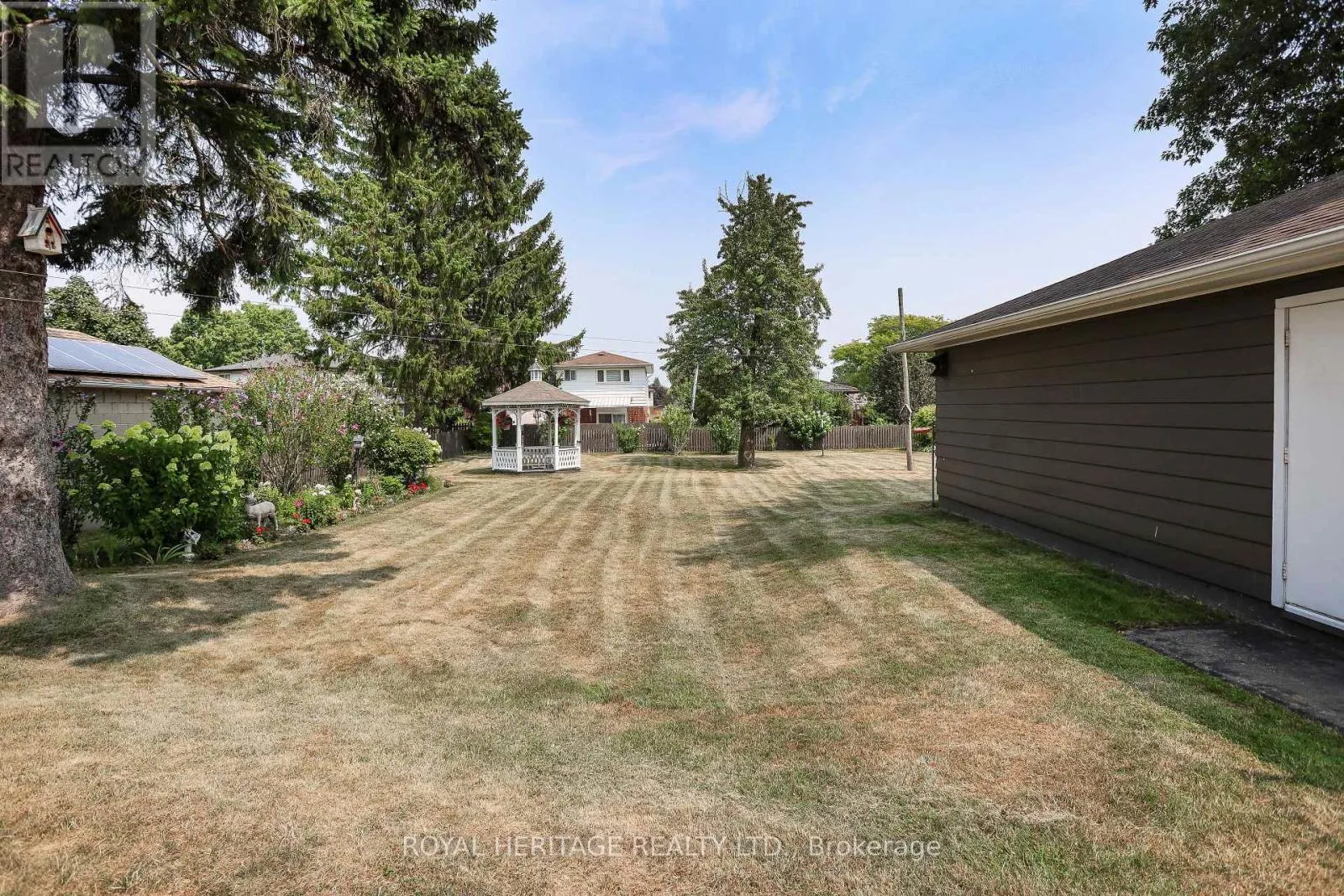 339 NIPIGON STREET E