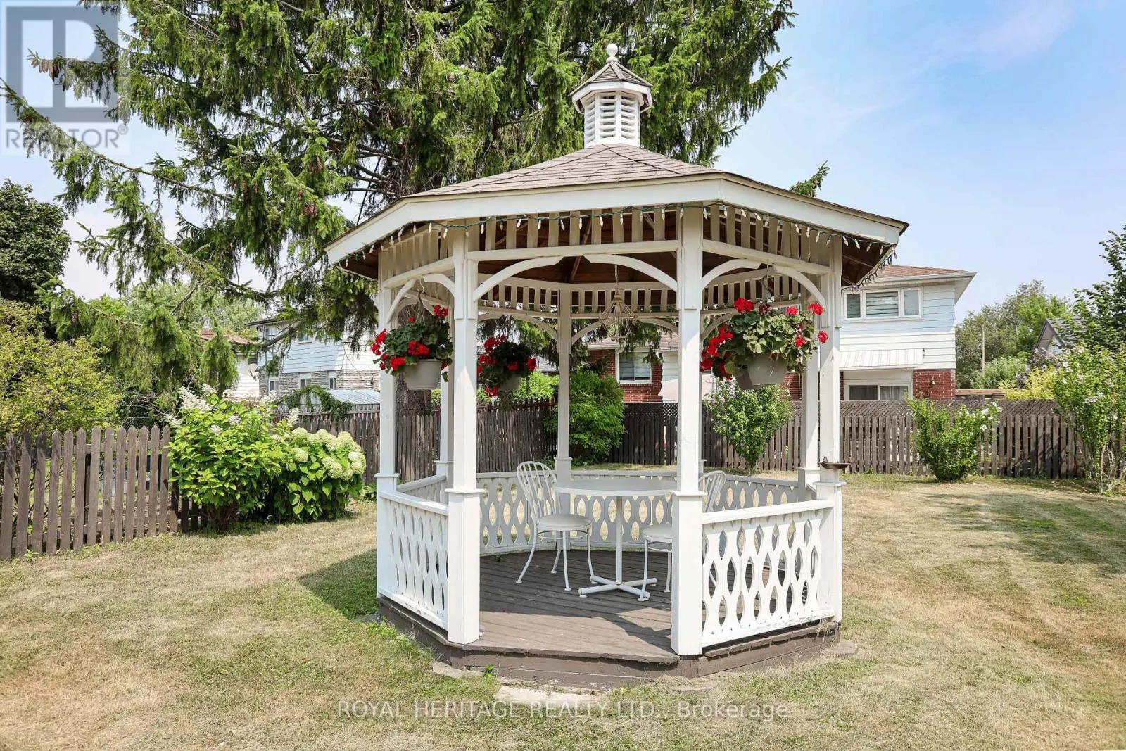 339 NIPIGON STREET E