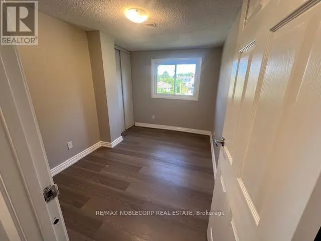 514 CAPILANO COURT