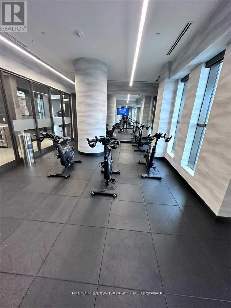 709 - 2550 SIMCOE STREET N