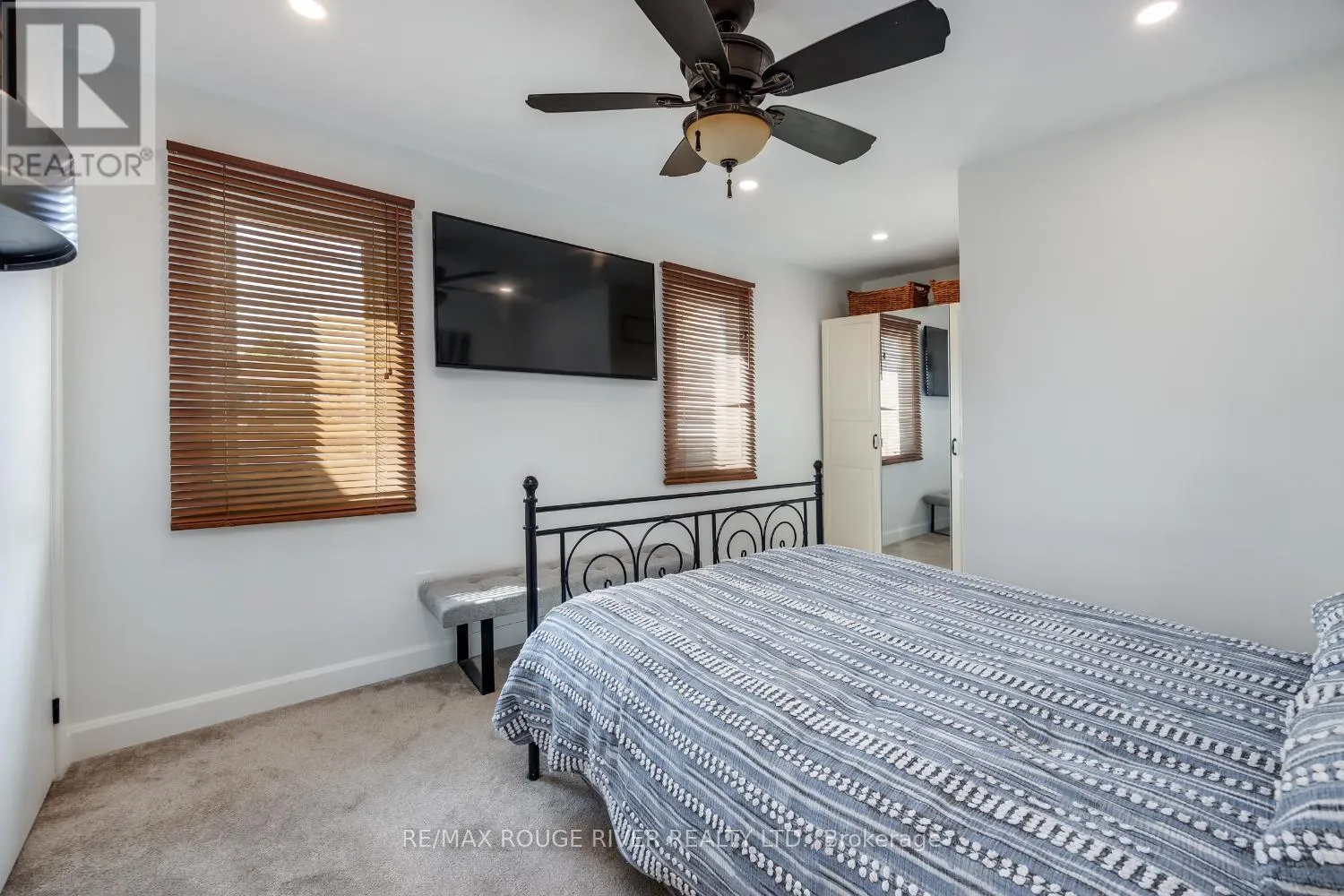 21 RAINE DRIVE