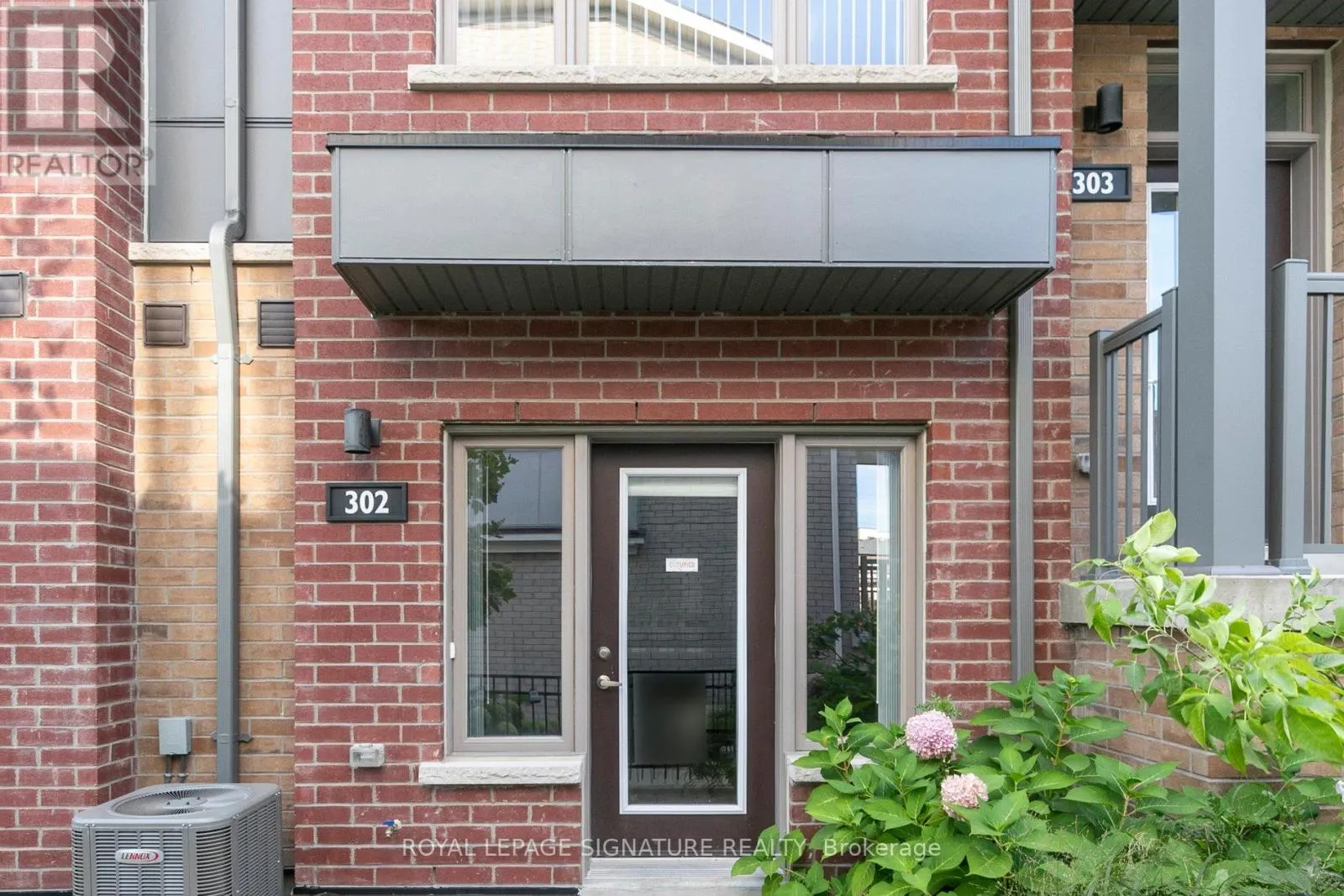 302 - 1525 KINGSTON ROAD