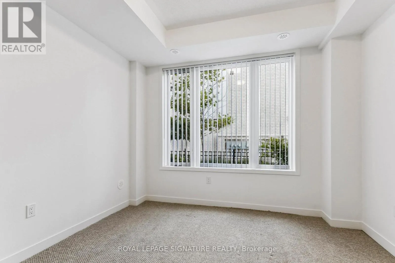 302 - 1525 KINGSTON ROAD