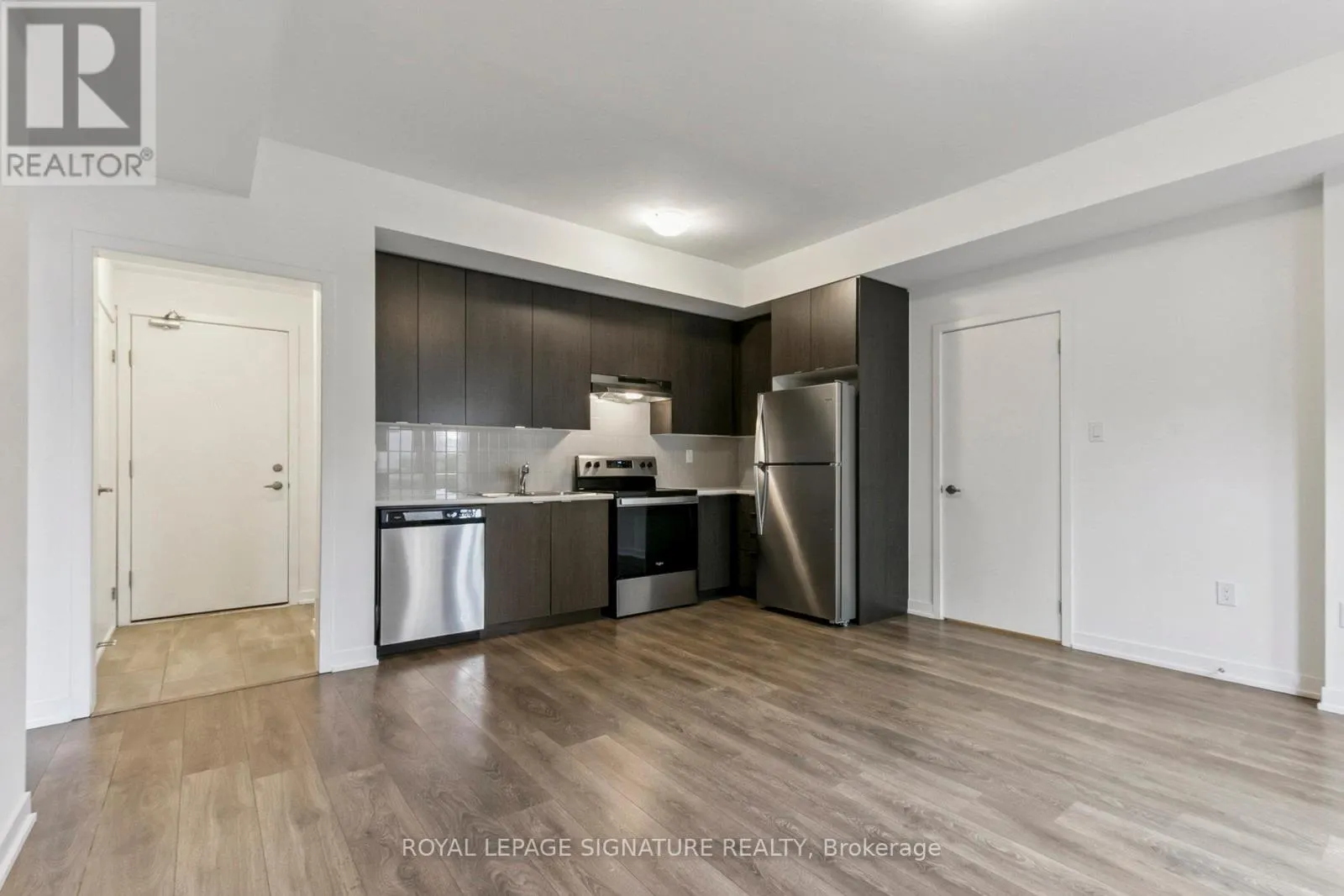 302 - 1525 KINGSTON ROAD