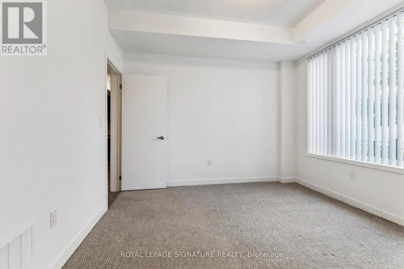 302 - 1525 KINGSTON ROAD